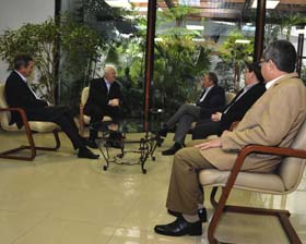 Sostiene Raúl encuentro con Miguel Ángel Moratinos