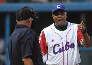 Seguirá Víctor Mesa al frente de selección cubana de béisbol